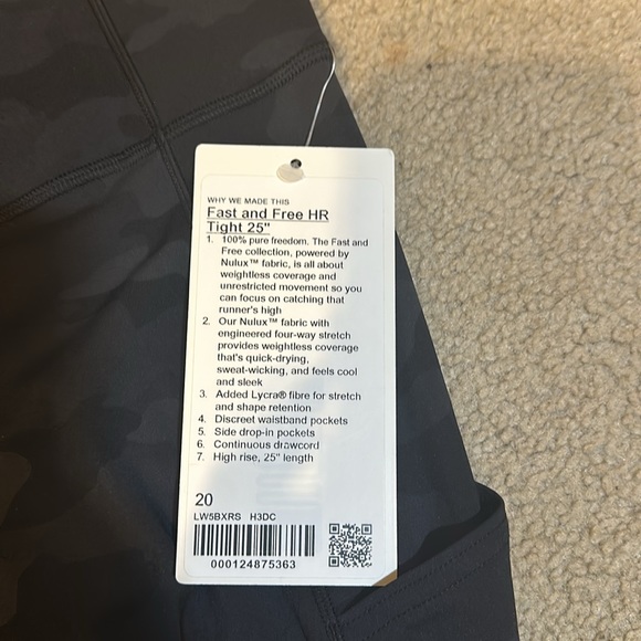 NWT Lululemon Fast & Free High Rise 25” Legging; Black/Grey Camo, size 20 - Picture 2 of 5